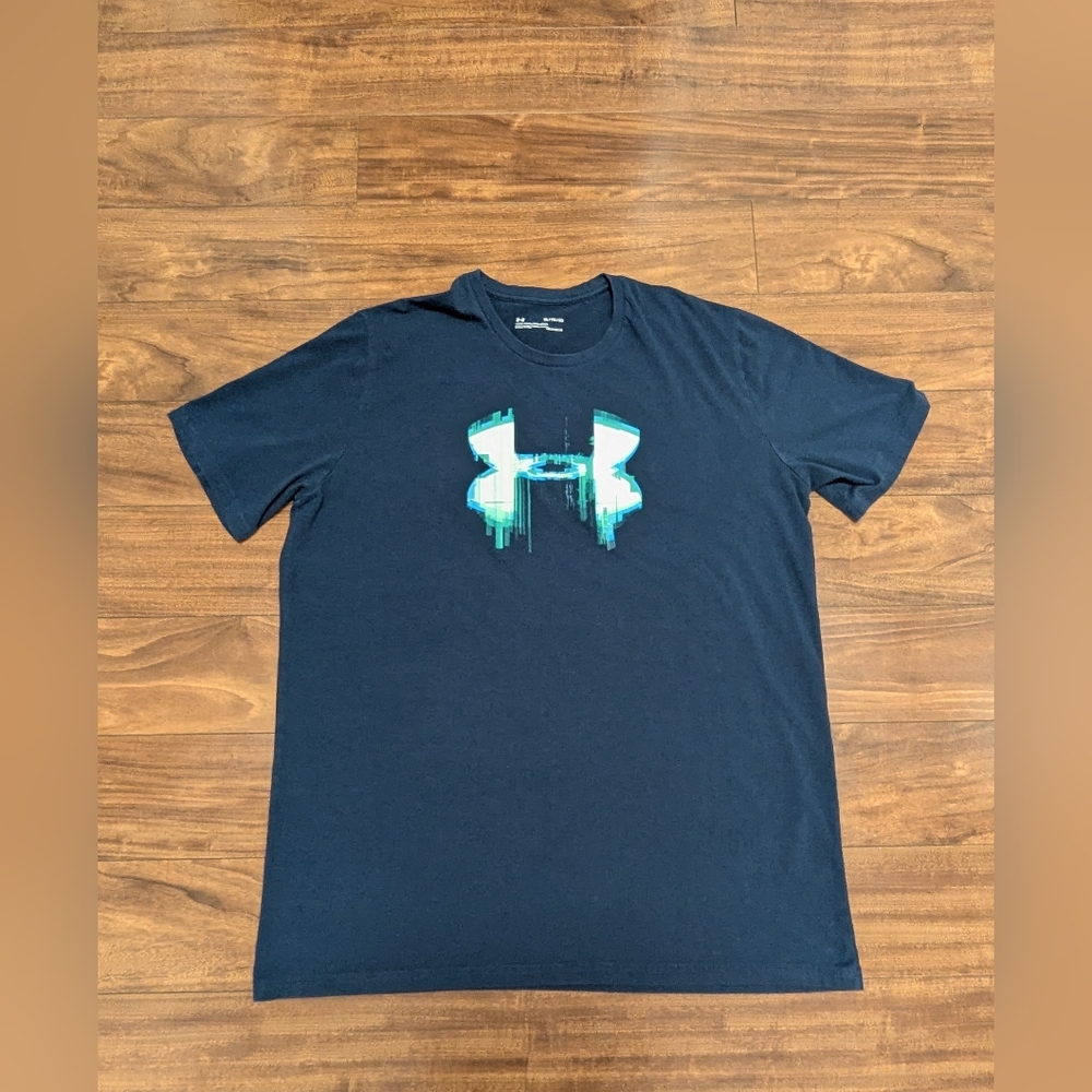 Under Armour Men's Navy Blue Graphic T-Shirt